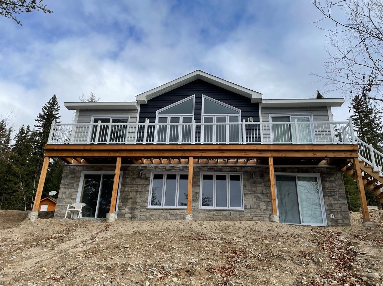4 - Extérieur • Maison Nordique préfabriquer et usinée en Abitibi ...